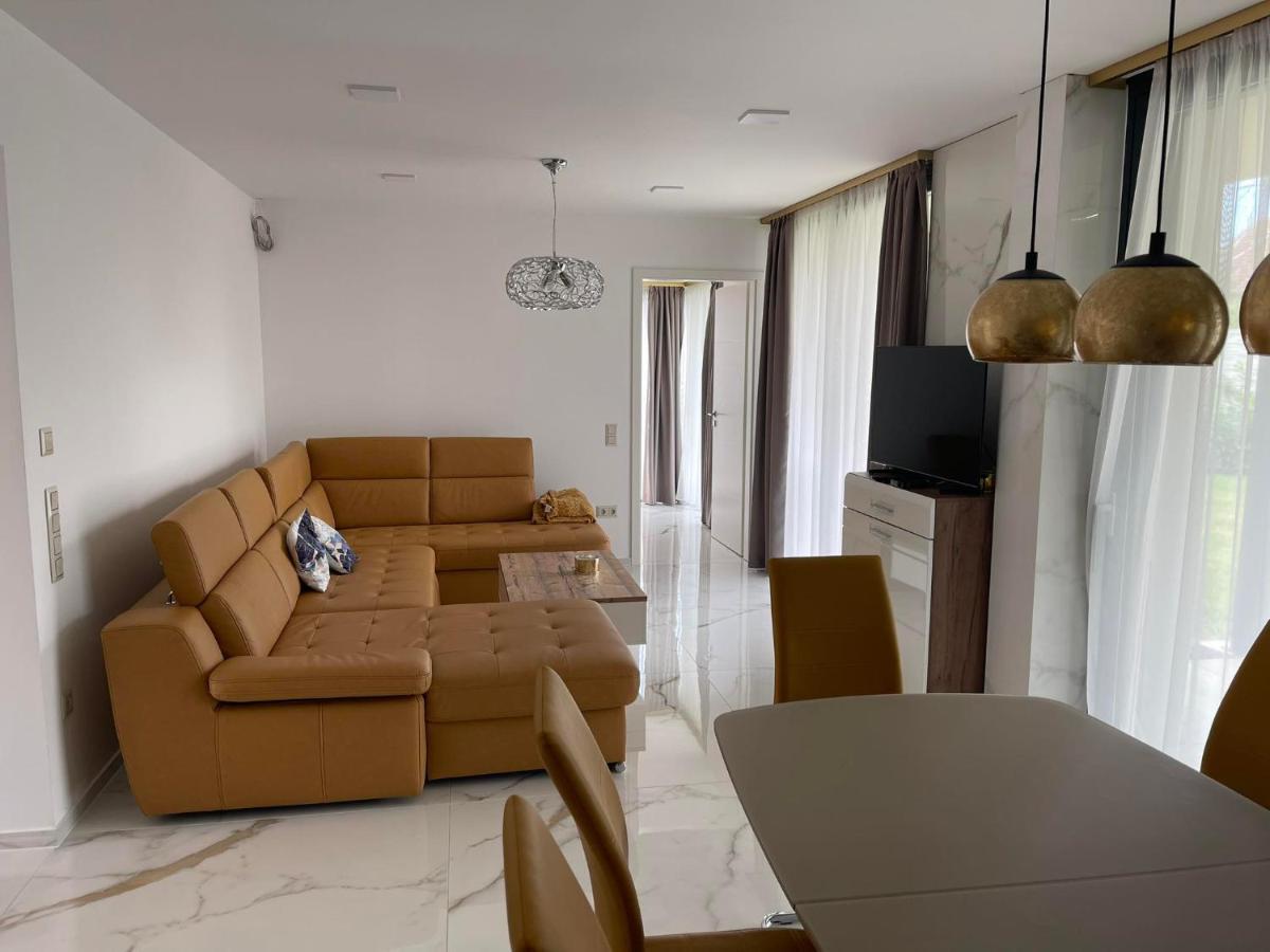 Luxury Apartments In Balatonalmadi, Almadi Lux Apartman III - Pure Gold Exterior photo